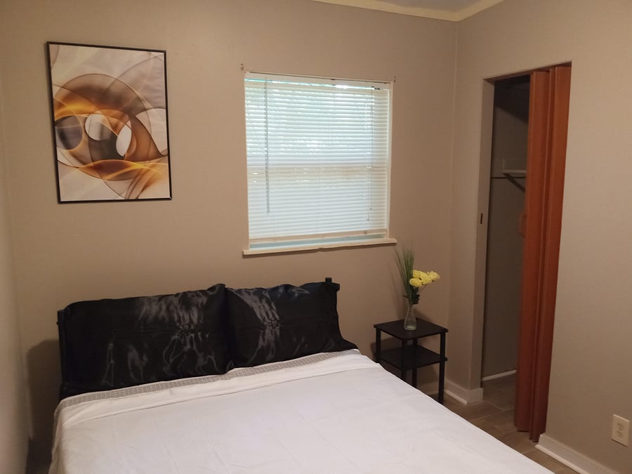Furnished Finder property 988557_1 photo 12