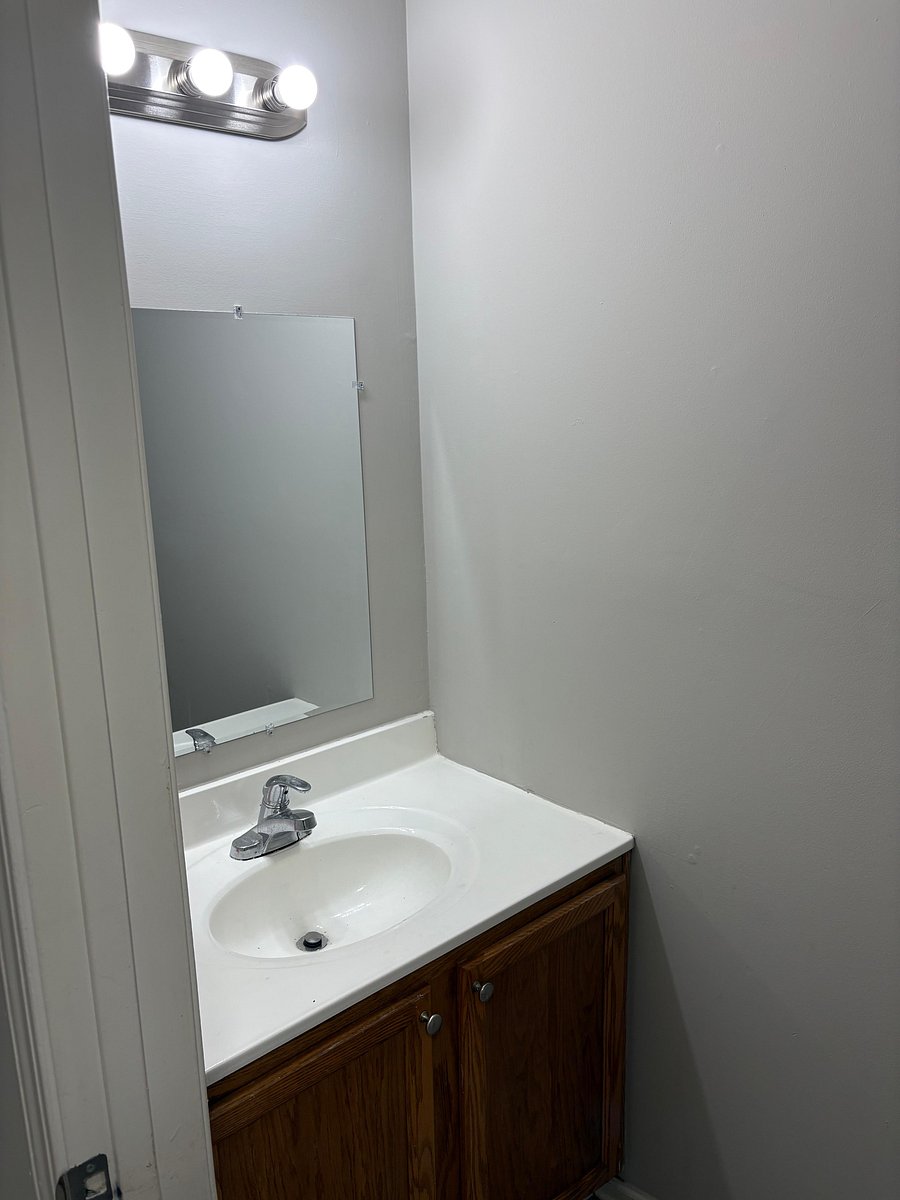 Furnished Finder property 988560_1 photo 17