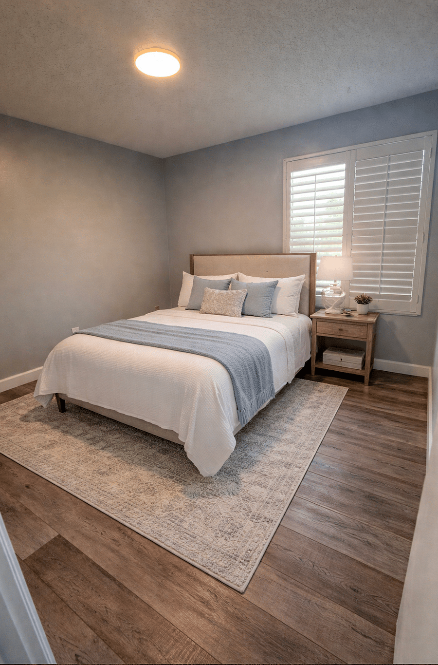 Guest Bedroom rents for 1200