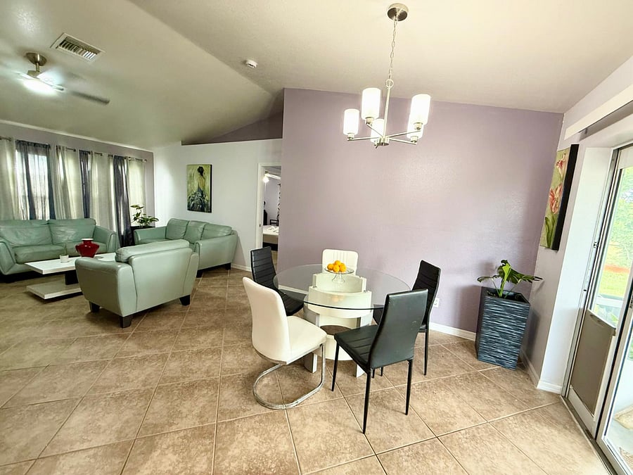 Furnished Finder property 988604_1 photo 7
