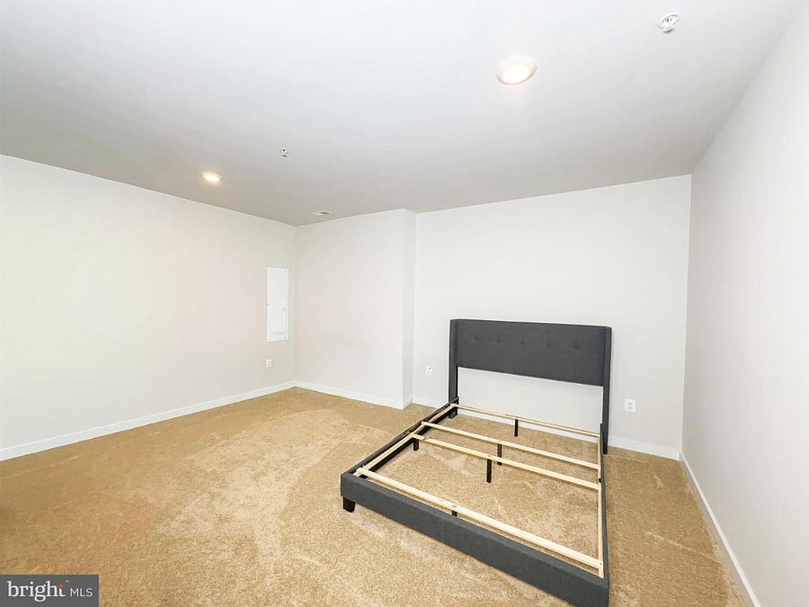 Furnished Finder property 988617_1 photo 15