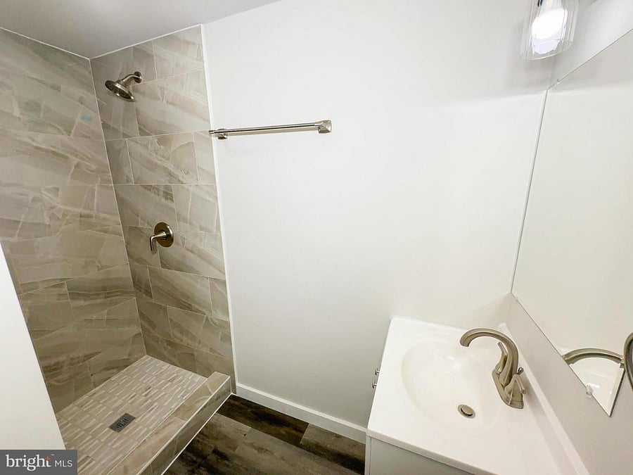 Furnished Finder property 988617_1 photo 12