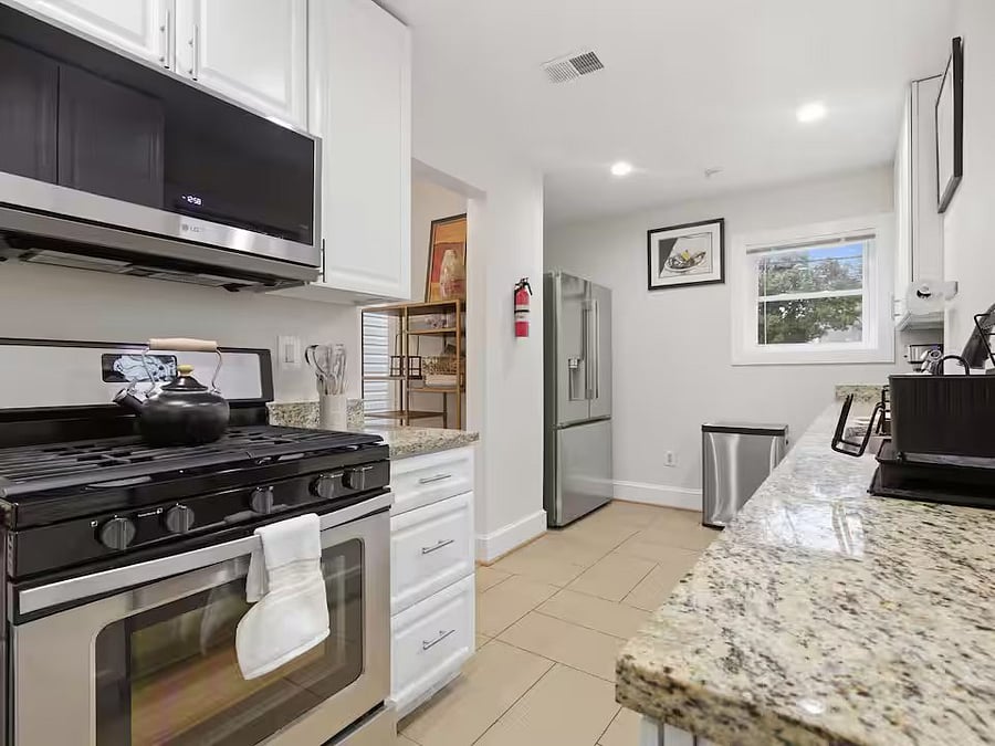 Furnished Finder property 988638_1 photo 9