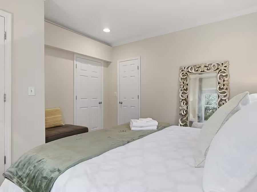 Furnished Finder property 988638_1 photo 14
