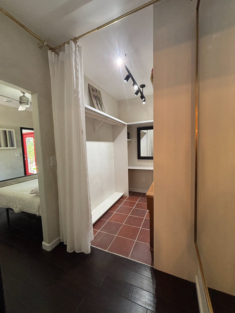 Furnished Finder property 988661_1 photo 26