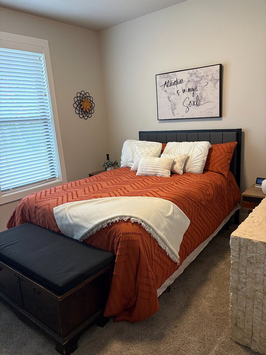 Second Bedroom with Queen Bed