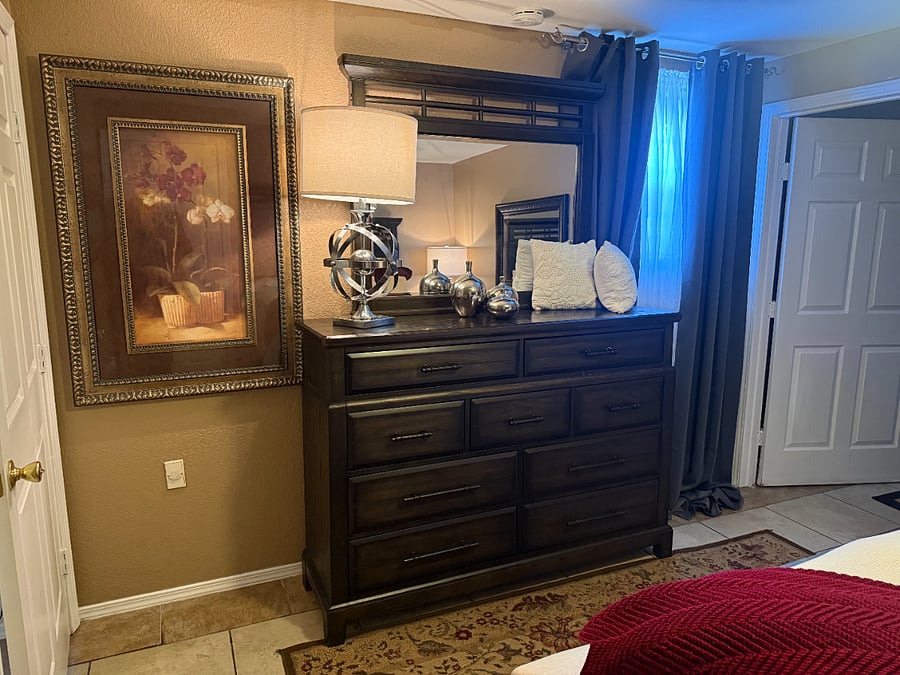Furnished Finder property 988693_1 photo 2