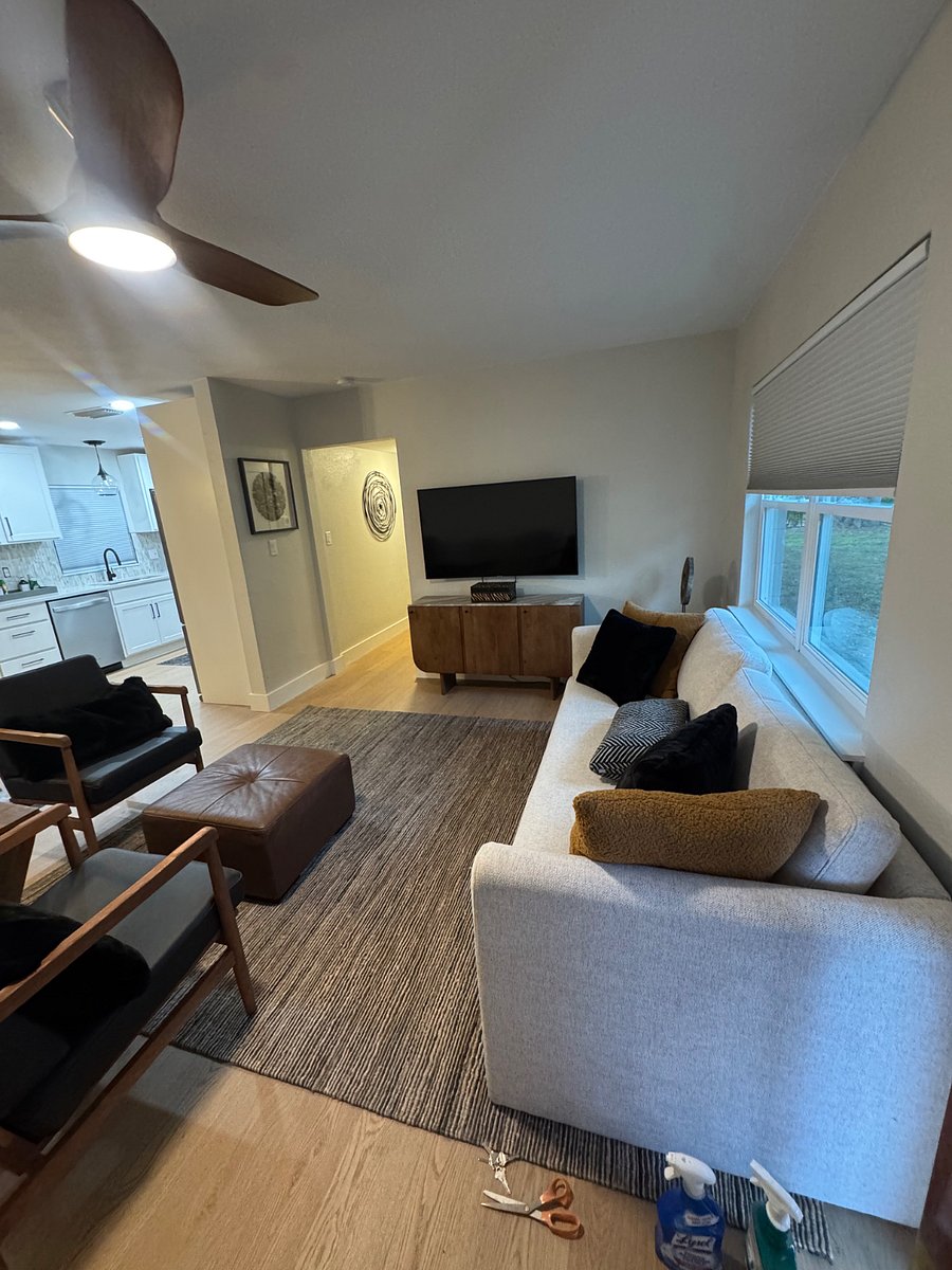 Furnished Finder property 988700_1 photo 5