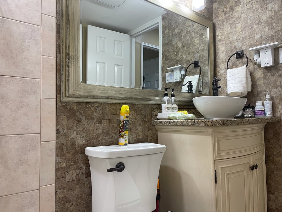 Furnished Finder property 988806_1 photo 11