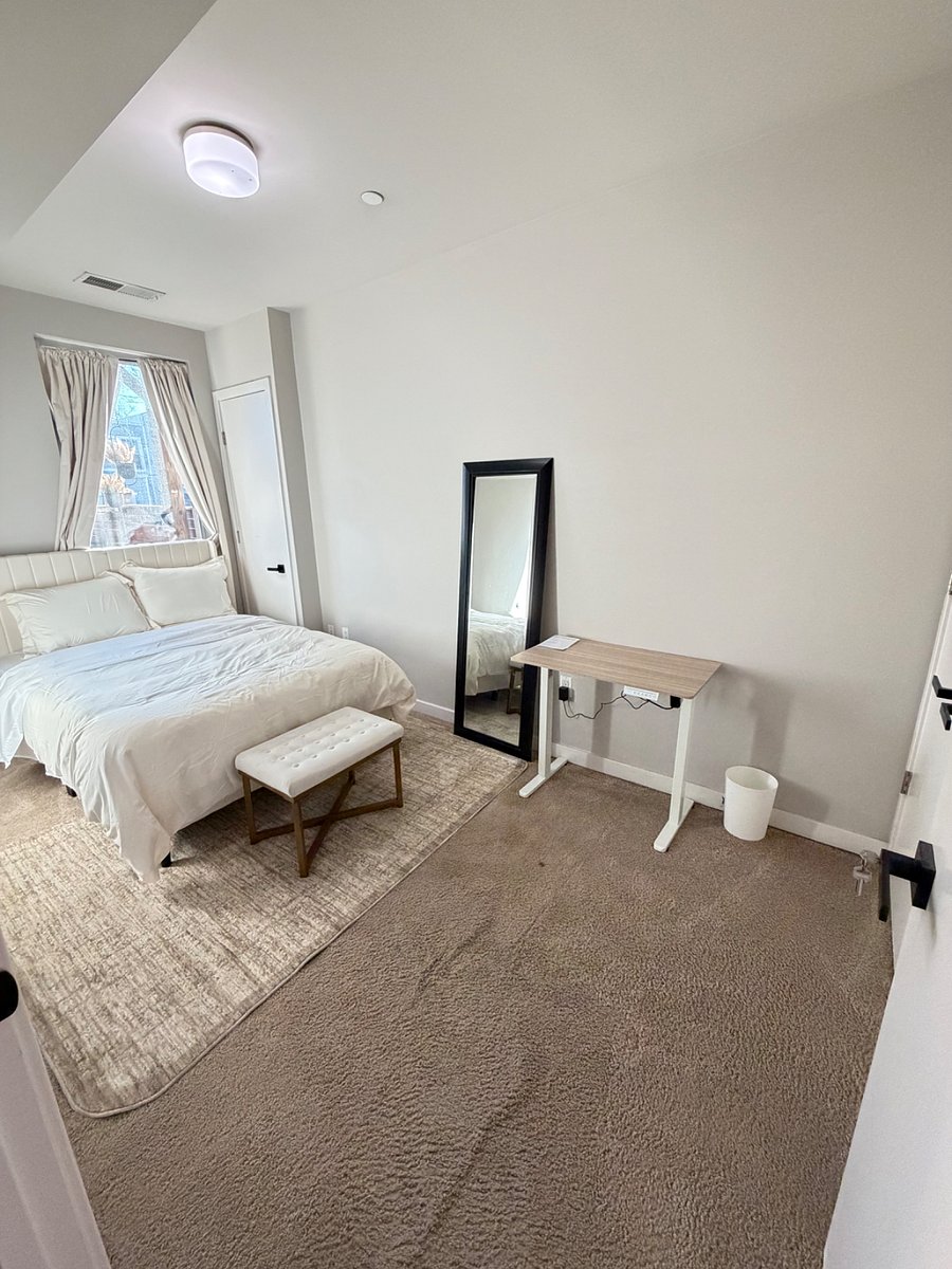 2nd private bedroom