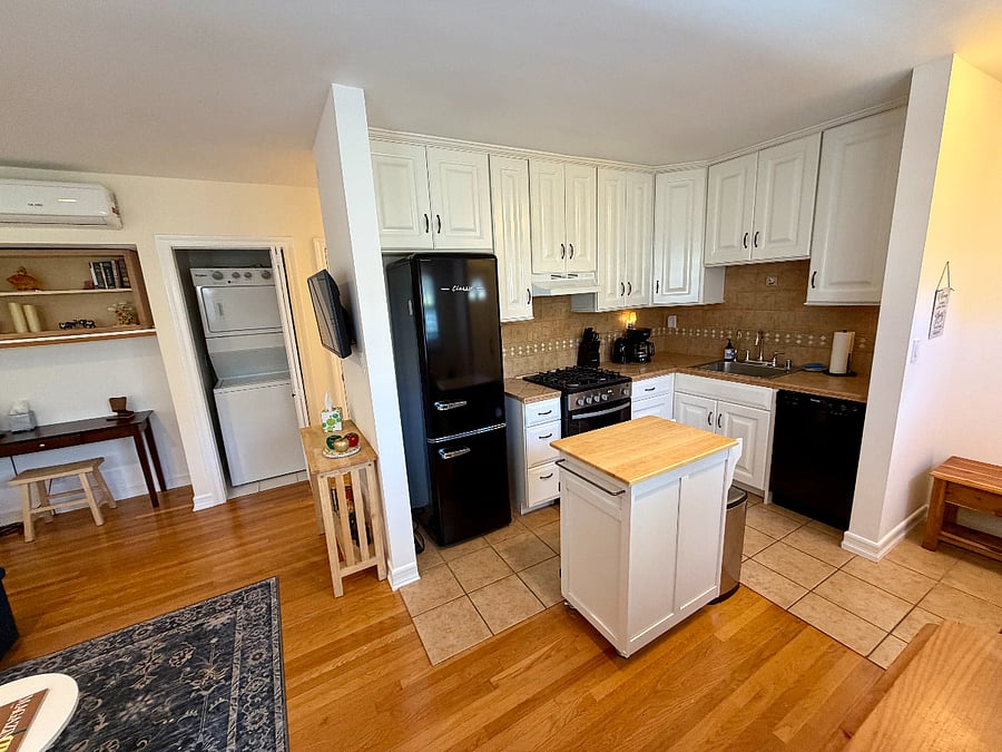 Furnished Finder property 988830_1 photo 9