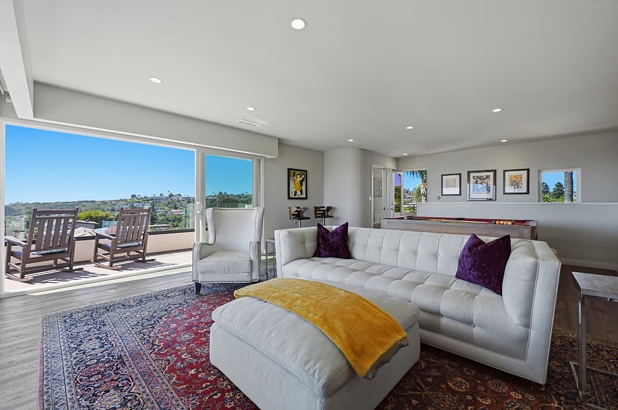 Upstairs family room with wet bar, pool table, ping-pong table and Smart TV