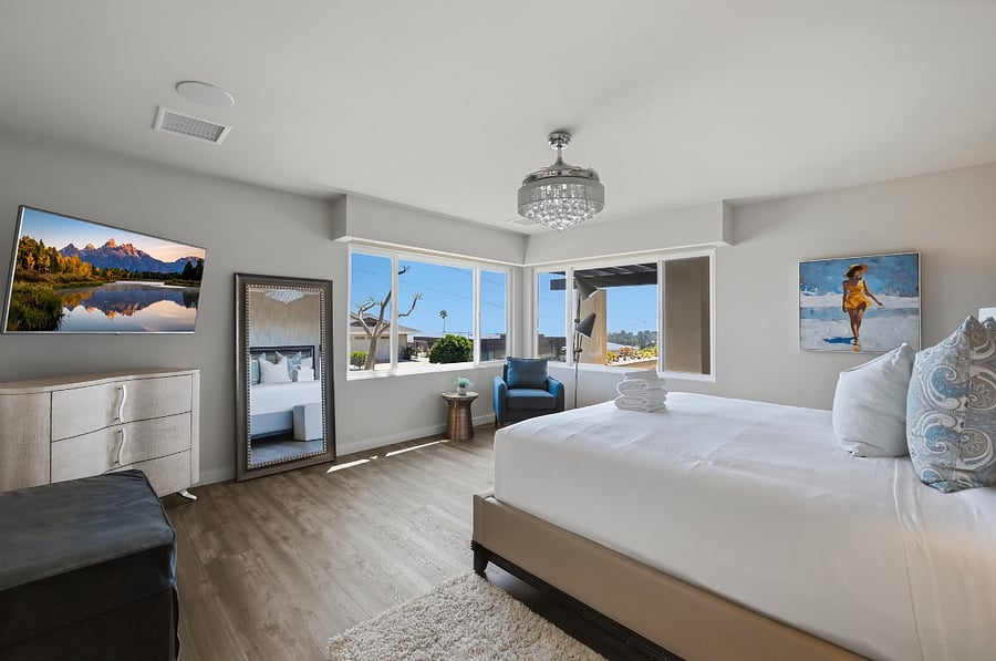 Primary suite