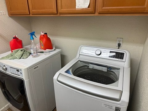 Furnished Finder property 988856_1 photo 9