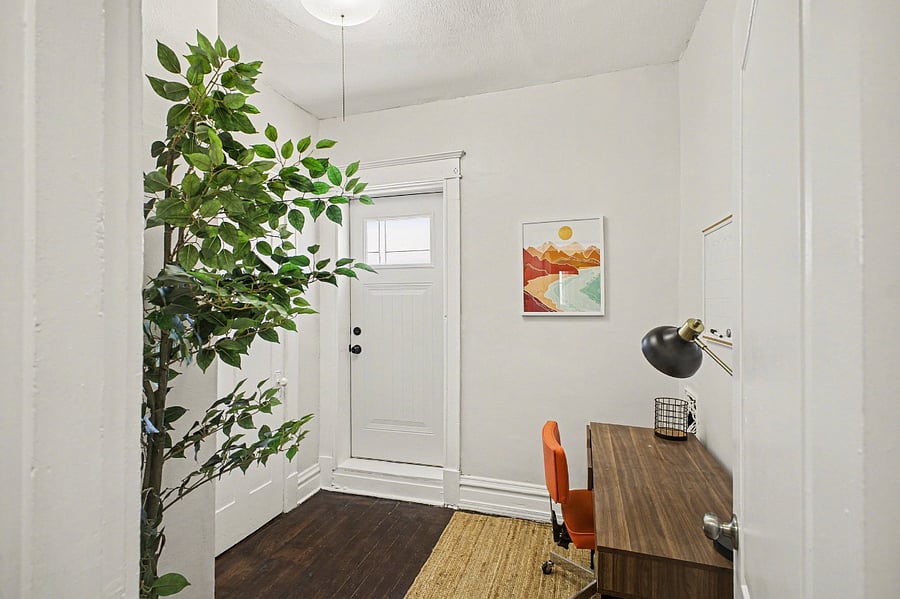 2nd floor office space with balcony