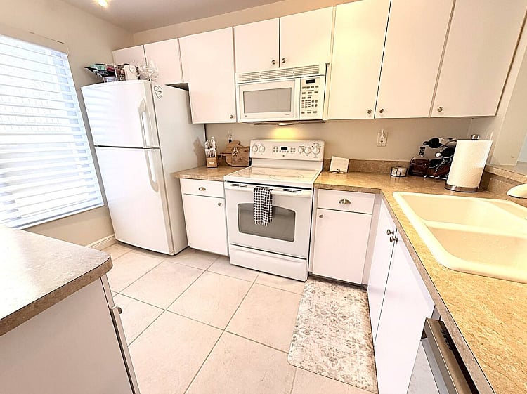 Furnished Finder property 988885_1 photo 8