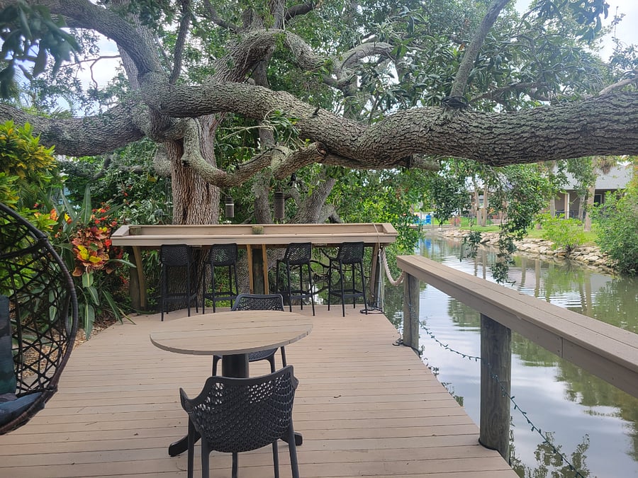 Dock with swing and outside bar