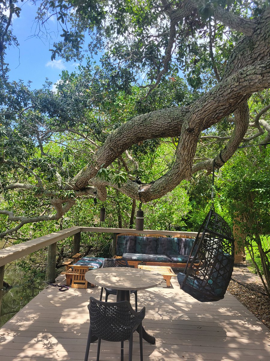 Dock seating area