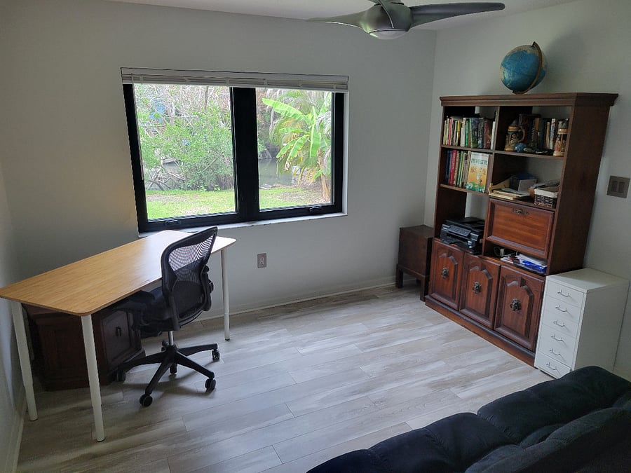 Office with twin futon and separate outdoor access. Great water views.
