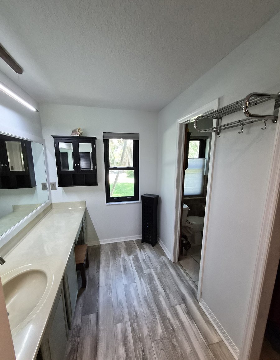 On suite bathroom with walk-in closet