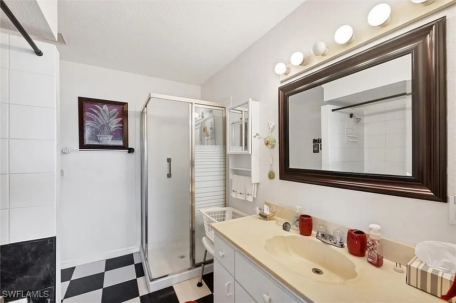 Furnished Finder property 988909_1 photo 6