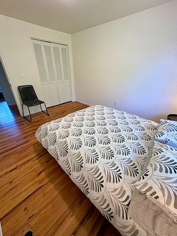Bedroom 2 - Queen Bed (2 of 2)