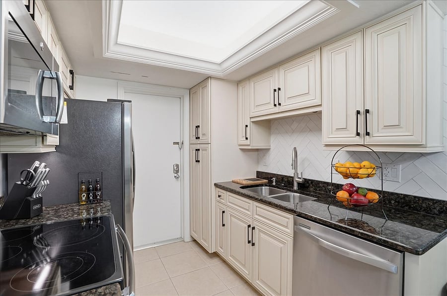 New stainless appliance