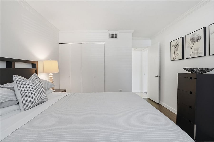 2nd Bedroom with Queen Bed and Double Closet