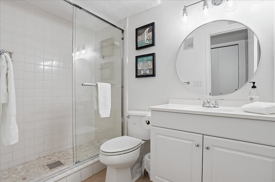 2nd Bathroom