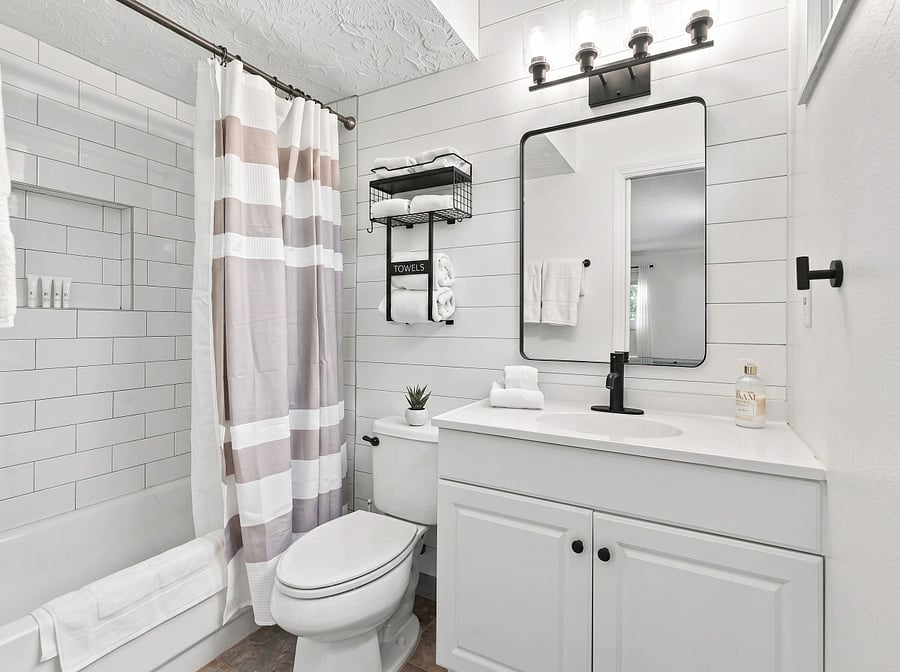 Master Bath En Suite