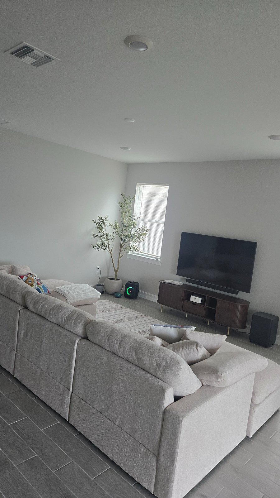 Furnished Finder property 988990_1 photo 6