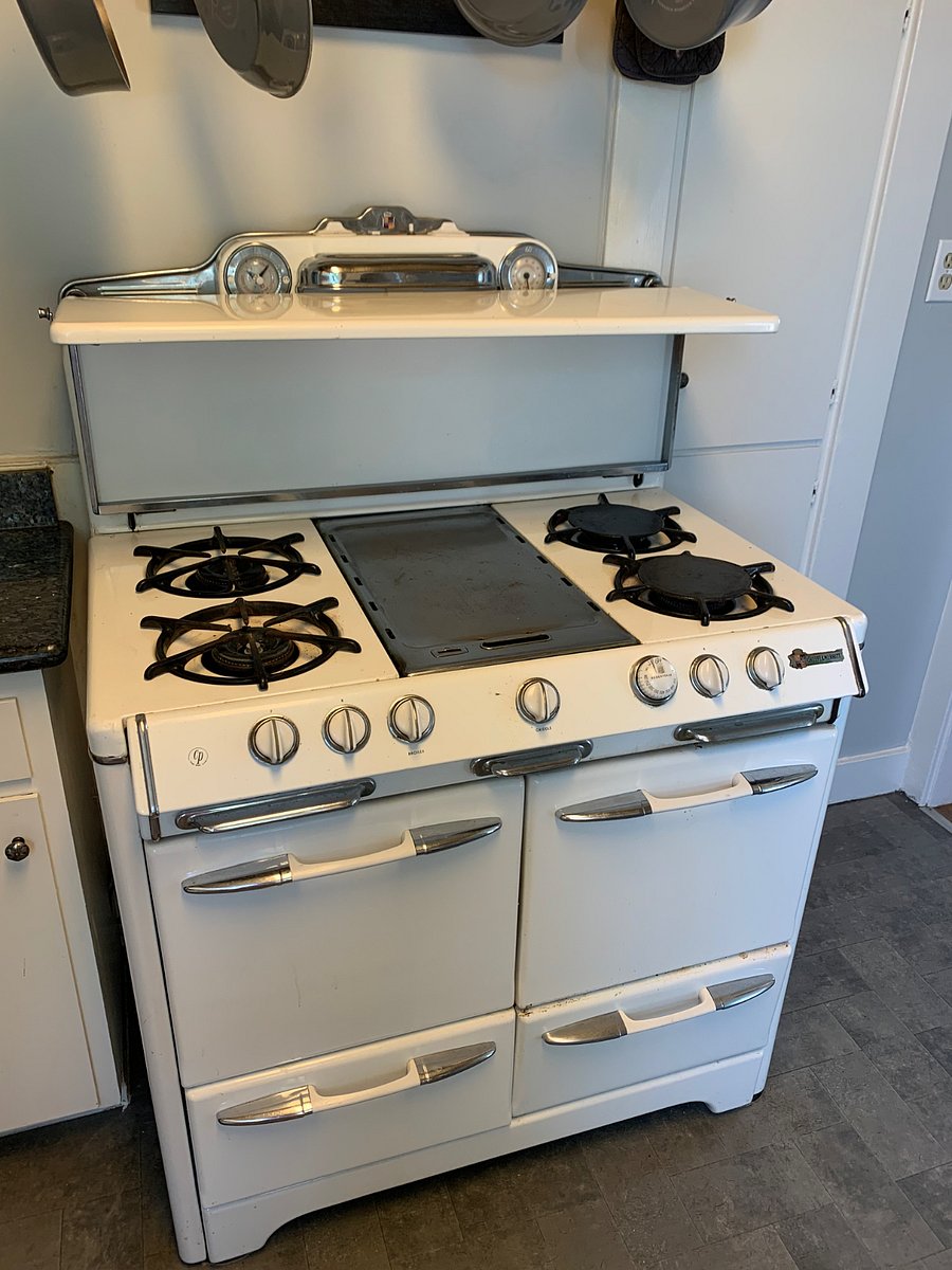 O'Keefe Merritt stove/oven