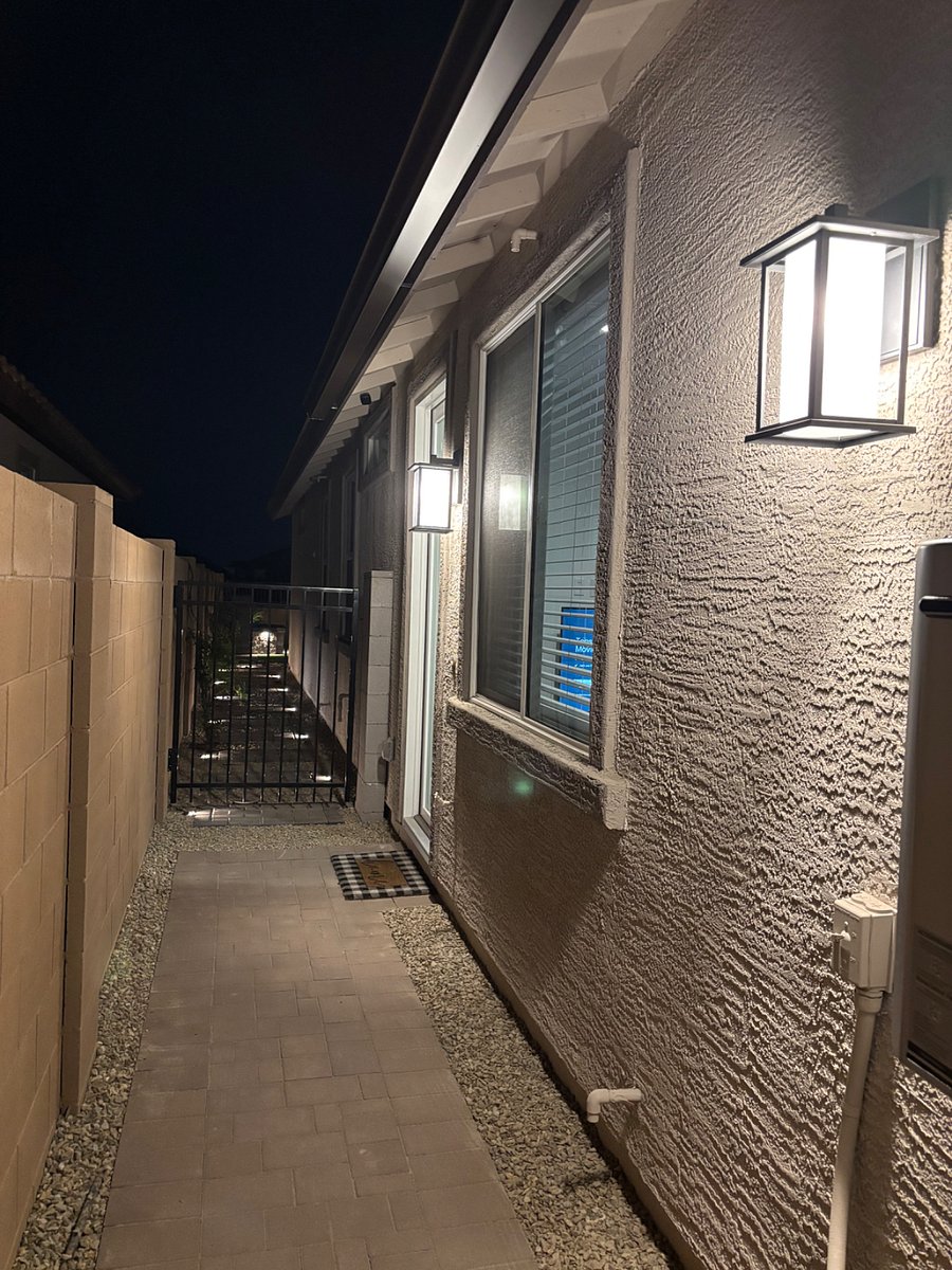 Private entrance to suite