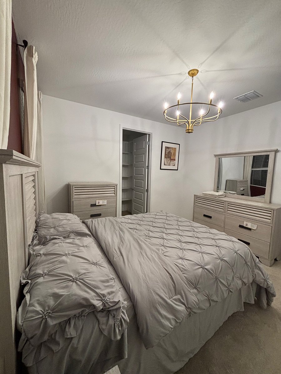 Master bedroom with queen set