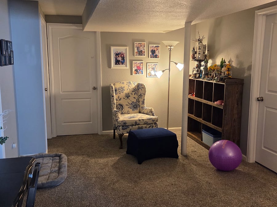Sitting Area 2