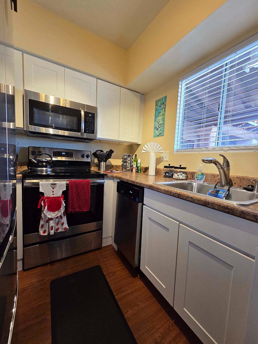 Furnished Finder property 989201_2 photo 3