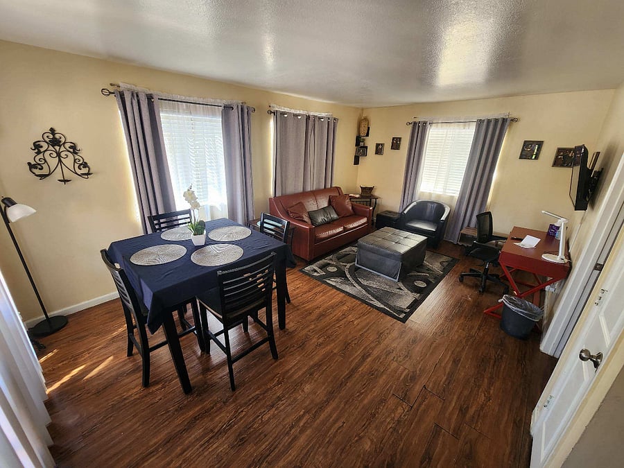 Furnished Finder property 989201_2 photo 11