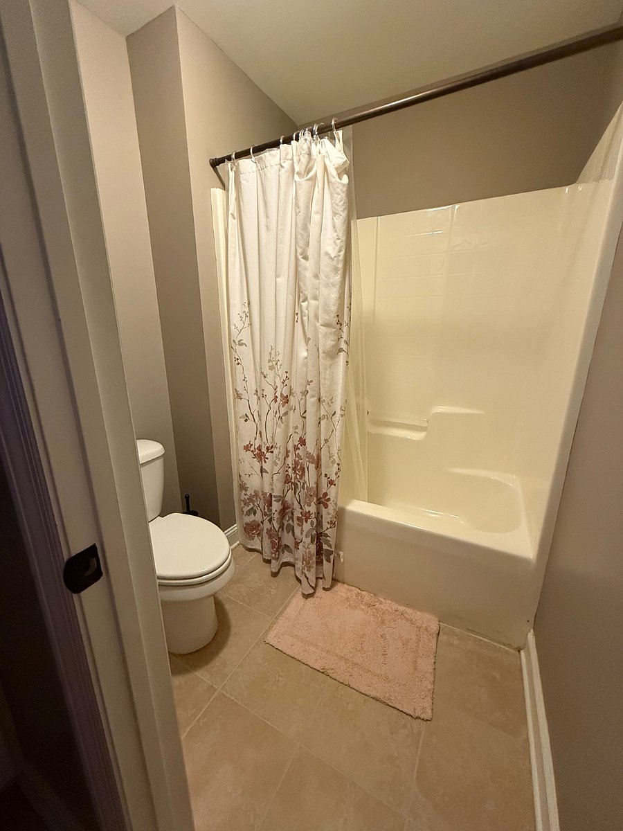 Bathroom 3 upstairs