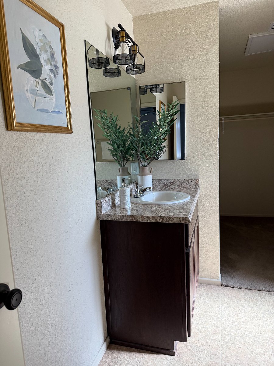 Furnished Finder property 989261_1 photo 13