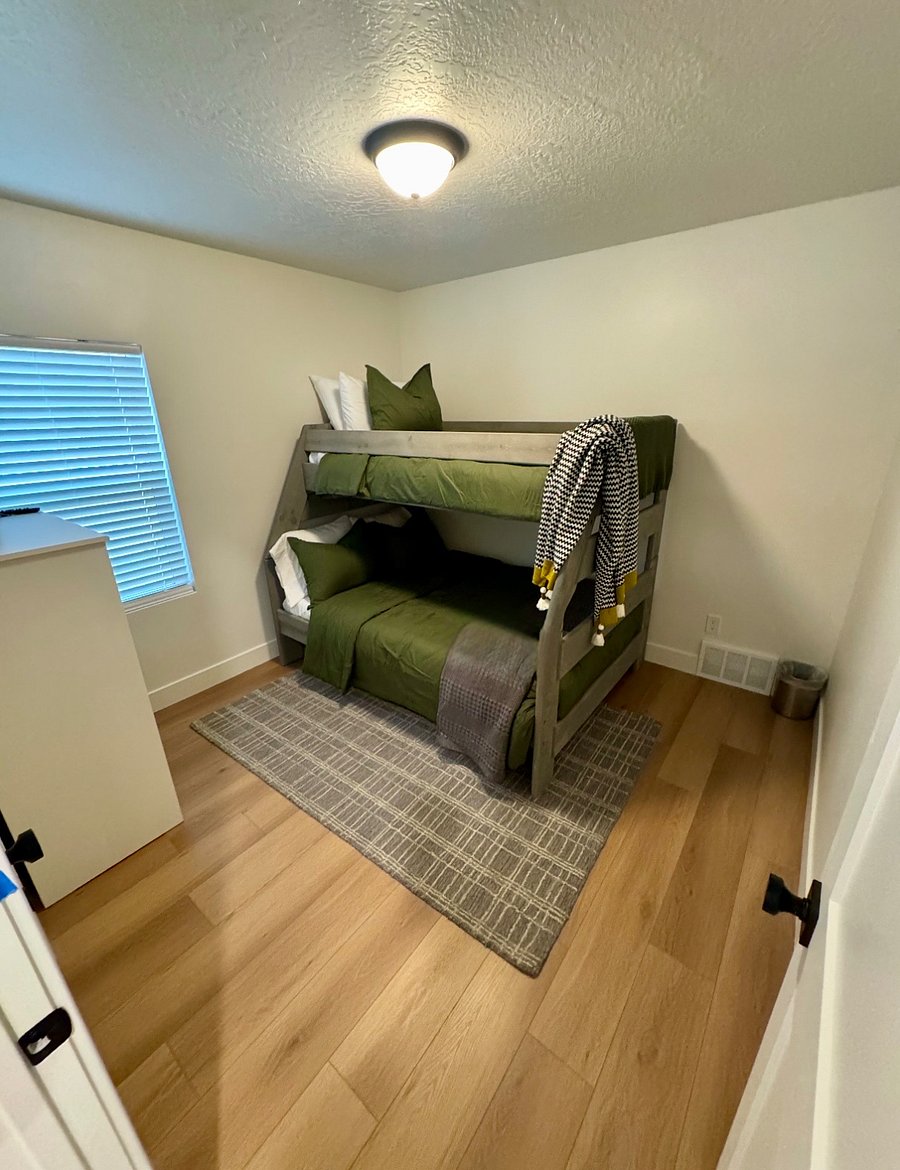 Furnished Finder property 989293_1 photo 8