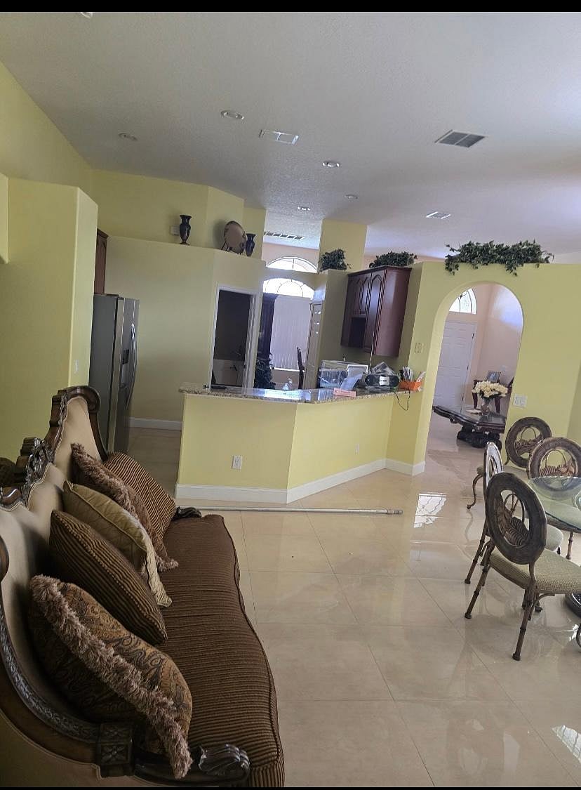 Furnished Finder property 989312_2 photo 3