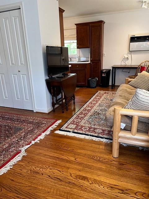 Furnished Finder property 989365_1 photo 3