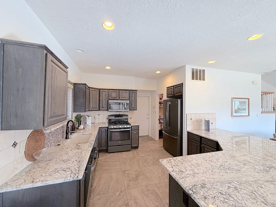 Furnished Finder property 989381_1 photo 8