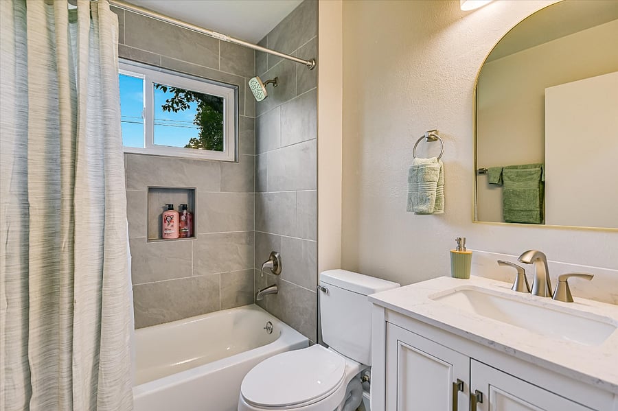Furnished Finder property 989471_1 photo 9