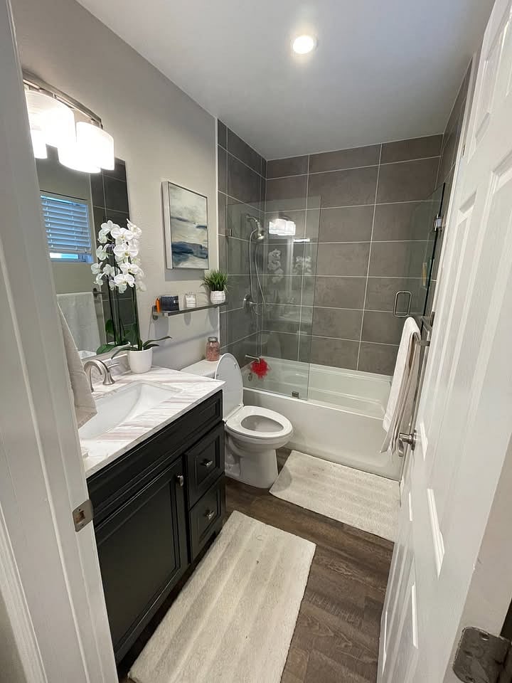 Junior suite bathroom 