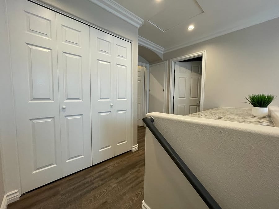 Laundry and storage area  on second floor, a dream!