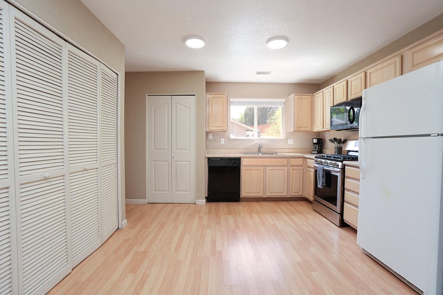 Furnished Finder property 989505_1 photo 13
