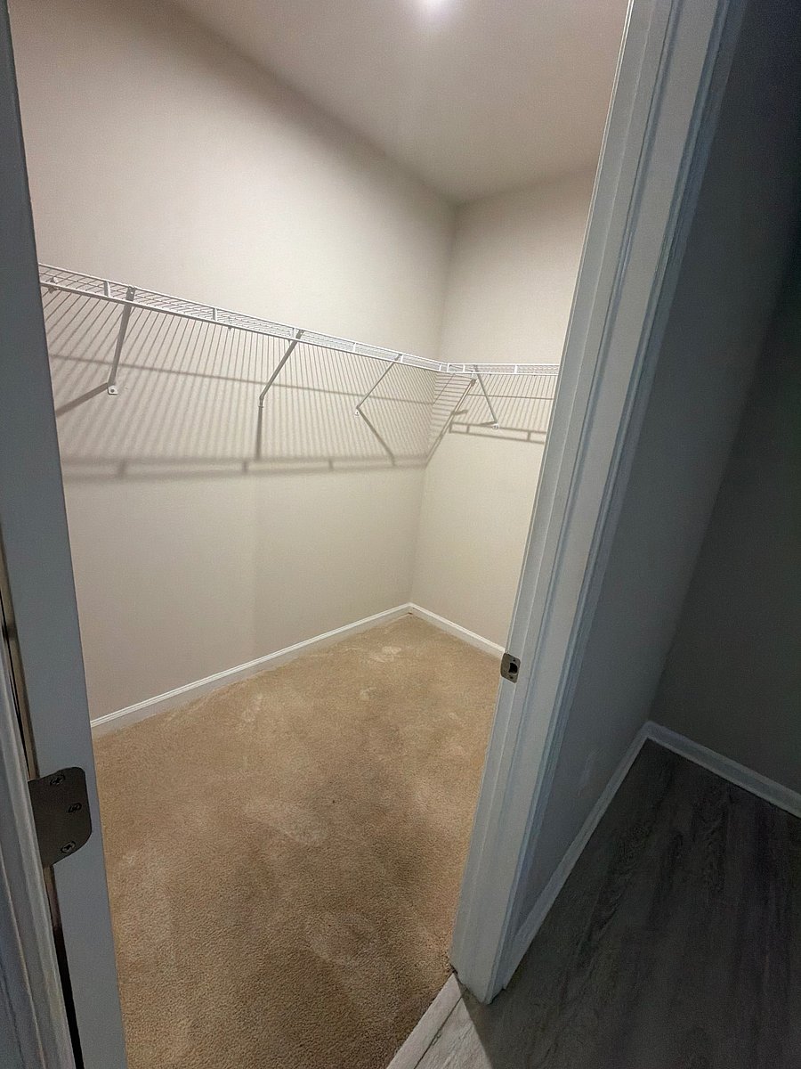 Furnished Finder property 989551_1 photo 26