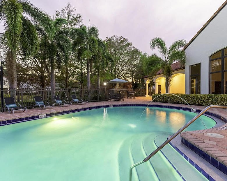 Furnished Finder property 989584_1 photo 12