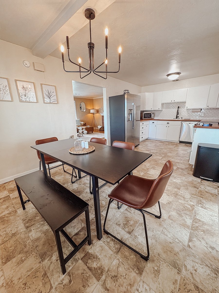 Cozy dining room
